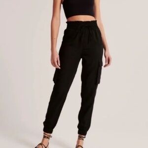 Abercrombie & Fitch Paperbag High Waist Cargo Joggers Pants Black Size XS